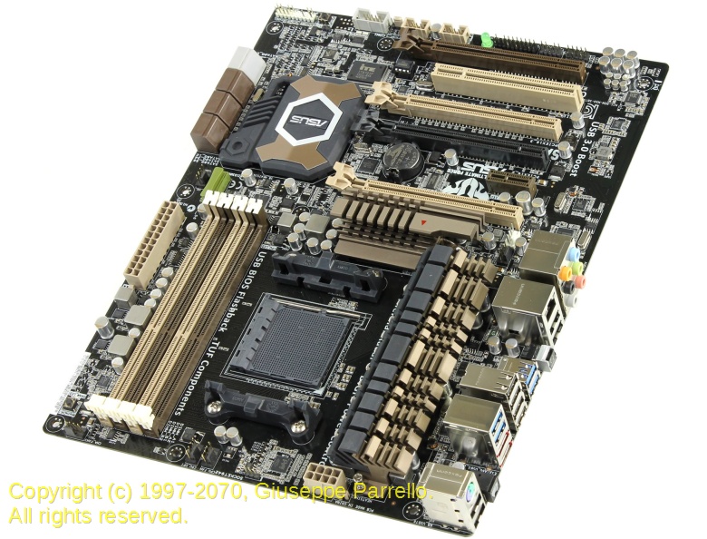 SABERTOOTH 990FX-R2.jpg